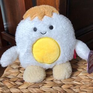 Bum Bumz Ethan the Egg Plush figure